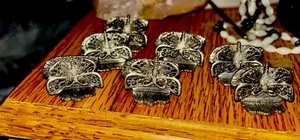 Antike Zinn DragonFly Etikett Tischkartenhalter von Metzke Inc. - Bild 1 von 2