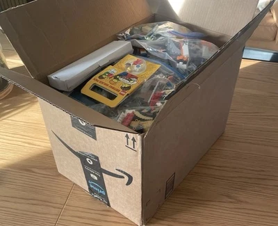 Lote aleatorio de piezas LEGO ~ caja (y figuras) de 17x13x12 incompleta/construida se vende como se ve Foto 1 de 4