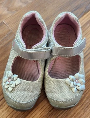 Silver Sparkle Mary Jane Dress Shoes- Surprize, Katelyn, Size 8, W/ Flower - Image 1 of 4