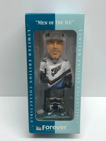 Jaromir Jagr Washington Capitals MEN OF THE ICE Bobble Hockey Legend Bobblehead Cover