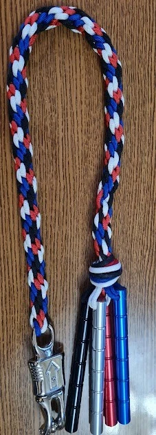 Chicote Get Back para motocicleta 32" vermelho, preto, azul e branco com cubantons - Imagem 1 de 4