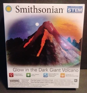 National Science Industries 52042: Smithsonian Giant Volcano Kit Experiment - Picture 1 of 4