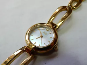 Vintage Goldtone JAG Women's Quartz Watch with Opalescent Dial Face - WORKS!!! - Picture 1 of 9