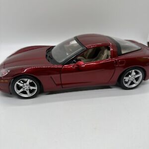 Maisto 2005 Chevy Corvette C6 Convertible 1:18 Scale Diecast Model Car RED
