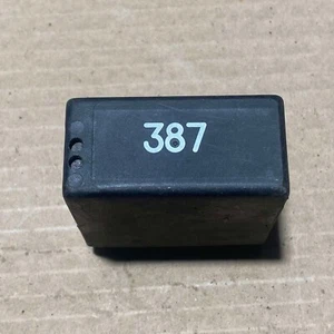 Relé de control bombilla bombilla faro audi a8 d2 a6 c5 nº 387 4b0919471 hella - Imagen 1 de 3