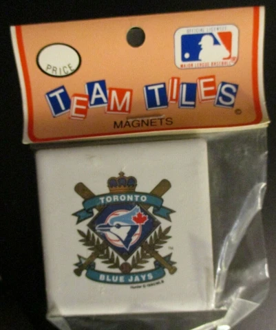 NIP 1990 TORONTO BLUE JAYS Wreath Logo 2 1/4 Inch Ceramic Magnet By Team Tiles Cover