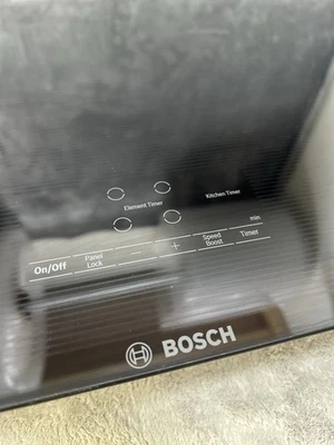 Bosch 30" Sin Marco 4 Elementos Inducción Serie 500 Negro Cocina NIT5068UC Funciona Foto 1 de 4
