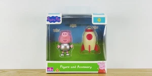 PEPPA PIG Figure & Accessory: Spacesuit GEORGE w. Rocket Character Options Ltd. - Picture 1 of 4