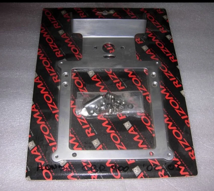 PORTA TARGA RIZOMA PER HONDA CBR 900 ANNI 02-03 - Imagem 1 de 1