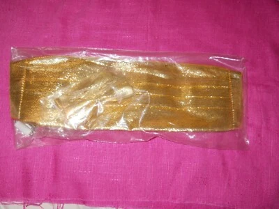 Cinturón faja dorado metálico para mujer de 5" de ancho. Ajustable, 30". Marca Silver Lamb. Foto 1 de 2