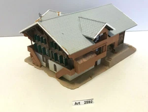Kibri B-8050 H0 Simmental Granja, Casa 1:87, Raro y RARO - Imagen 1 de 10