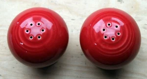 HLC China Co Fiestaware Scarlet kleine Kugel Art Deco Salz/Pfefferstreuer Tischstreuer - Bild 1 von 6