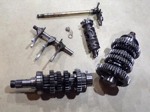 Triumph T595 955i gearbox complete in good condition - Picture 1 of 4