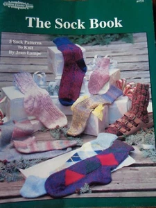 CAROLINA COUNTRY HOUSE THE SOCK BOOK 5 KNIT PATTERNS FOR THE WHOLE FAMILY - Picture 1 of 2