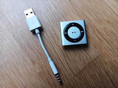 Apple iPod Shuffle - 4. Generación 2GB - Plata - USB 2.0 - Clip Reproductor MP3 - Imagen 1 de 3