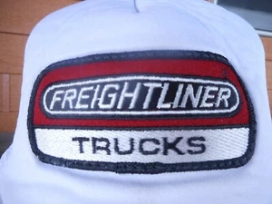 Freightliner Trucks Trucker Snapback Cap Hat Vintage Mesh White Red - Picture 1 of 12