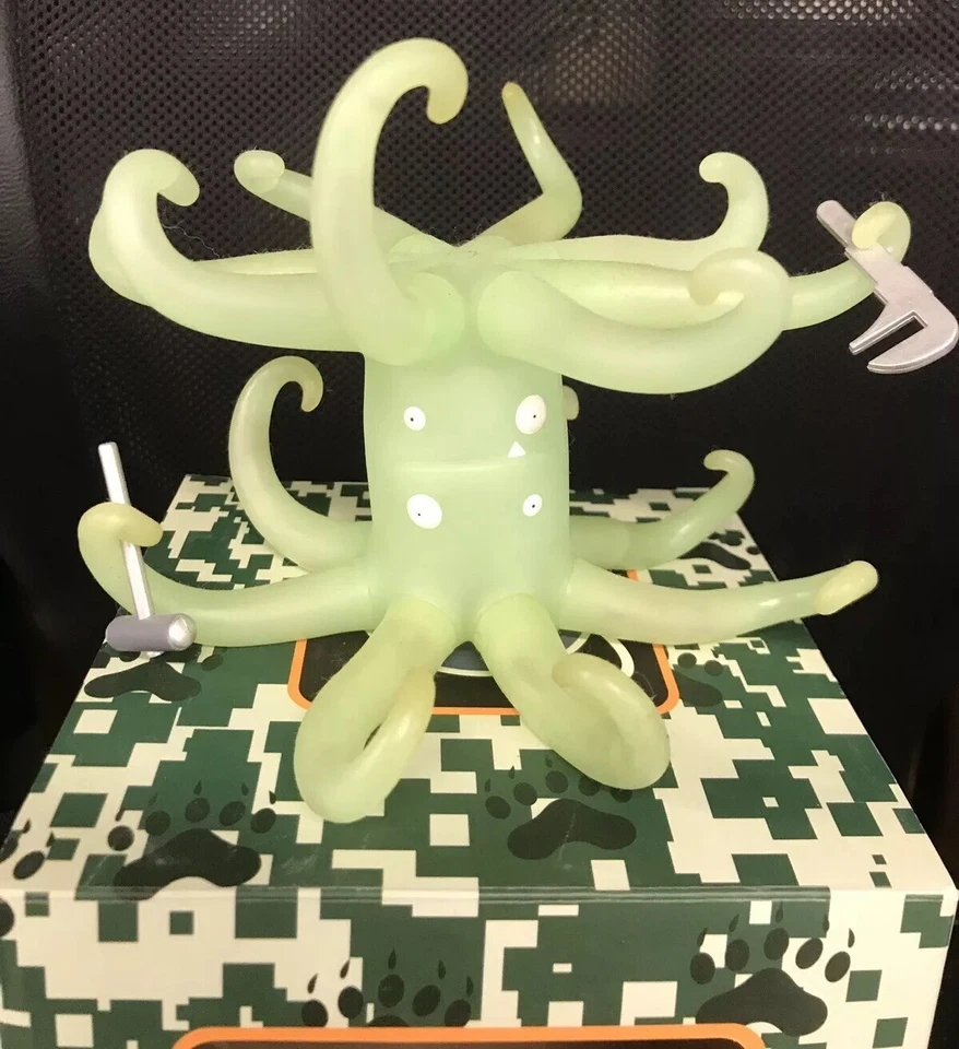 IWG Rocket Serie Mundial 1 MOLY Pulpo Mutado Completo SUELTO con CAJA Original Foto 1 de 4