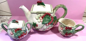Fitz & Floyd 1989 Majolica Grapes Leaves Pattern Teapot Creamer Sugar Bowl w Lid - Picture 1 of 11