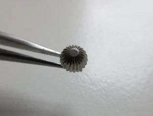 Breitling Teilenummer 150 / 153 Stahl Uhr Krone Durchmesser 5,32mm - Bild 1 von 3