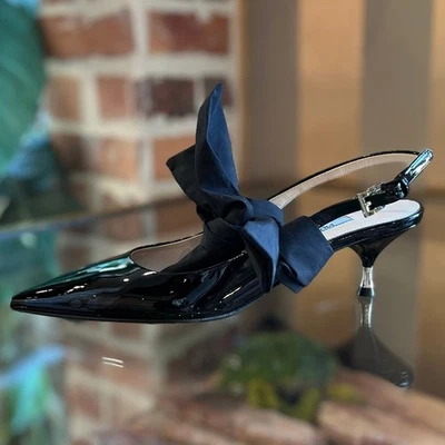 Eslinga trasera PRADA charol negro punta puntiaguda con arco talla 36,5 (6,5 EE. UU.) Foto 1 de 4