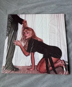 Sabrina Carpenter Man's Best Friend STANDARD COVER Vinyl LP Unplayed Like New - Picture 1 of 2