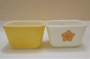 Lot of 2 Pyrex #501 Refrigerator Dishes - Butterfly & Yellow - Picture 1 of 5