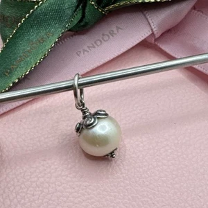 Pandora Plata de Ley Antigua Perla Colgante Colgante 390162P Auténtico Ale 925 - Imagen 1 de 7
