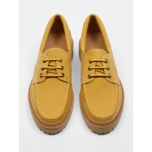 ZAPATOS DE BARCO DE CUERO CON CORDONES Beige Talla 8 - Imagen 1 de 11