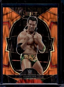 2023 Select WWE Razor Ramon Concourse Level Orange Flash Prizm #1 Legends - Foto 1 di 2