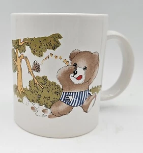 Pantaloni vintage anni '80 orso a righe che scappano dalle api tazza da caffè in ceramica - Foto 1 di 9