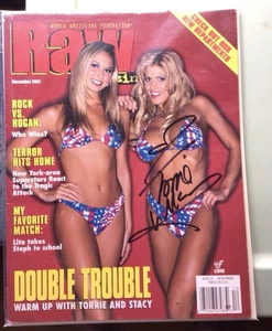 wwe raw magazine December 2001 autographed torrie Wilson - Picture 1 of 2