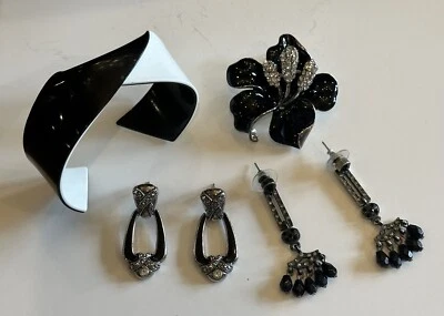 Lote de 4 Pendientes Avon Joyería de Moda Vintage, Broche Esmalte, Pulsera Lucite Foto 1 de 4