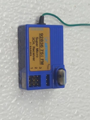 Receptor Airtronics 75mhz Fm 92836 Super Micro 3 canales Sanwa con cristal  Foto 1 de 4