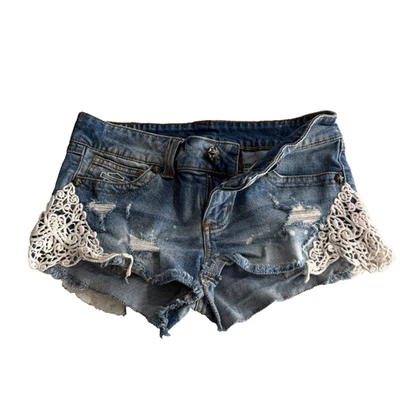 Harley Davidson Biker Booty Jean Denim Shorts Lace Distressed Studs Y2K Sz 4 Low - Image 1 of 4