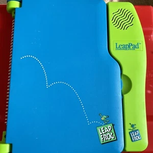LEAPFROG AND LEAP-START TABLET INCLUDES BOOKS BUNDLE WITH CARTRIDGES - Picture 1 of 9