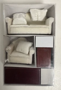 Dollhouse Miniature - Sofa & Chair Set w/Coffee and End Table - 1:12 Scale - Picture 1 of 11