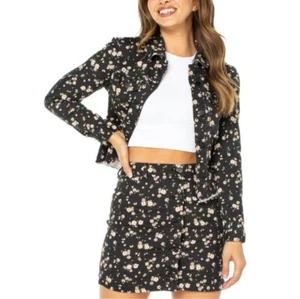 NWT Celebrity Pink Juniors’ Puff Sleeve Denim Jacket - Medium - Picture 1 of 5