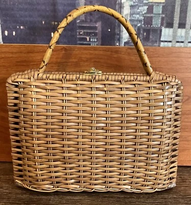 Vtg MCM 1960's SARNE Hong Kong WICKER Basket Weave Purse Bamboo Handles Mod Boho - Image 1 of 4