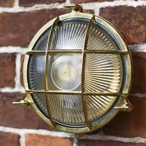 'Windermere' Antique Brass Nautical Outdoor Wall Light IP44 - Picture 1 of 4