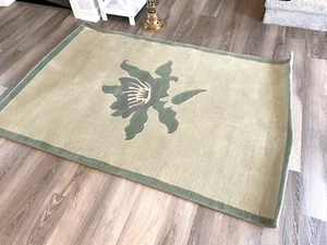 R128 CUSTOM MADE FLORAL HAND CRAFTED TIBETAN RUG 4' X 6' MADE IN NEPAL - Picture 1 of 8