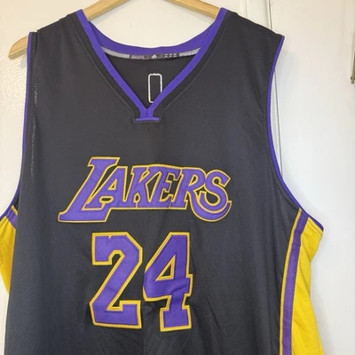 Camiseta negra vintage Adidas NBA Kobe Bryant #24 Lakers 4XL Swingman XXXXL Mamba Foto 1 de 4
