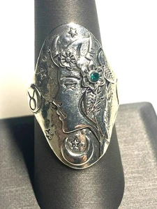 925 STERLING SILVER AND EMERALD GLASS SELENE ? GODDESS RING SIZE 8 - Picture 1 of 6