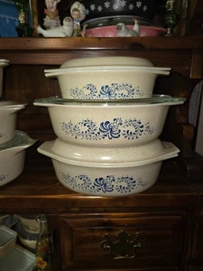 PYREX Blue Homestead #043, #045 & # 045 Casserole Set in Mint Condition - Picture 1 of 1