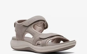 Sandalia Clarks Cloudsteppers Mira Bay Talla 7M EE. UU.  - Imagen 1 de 6