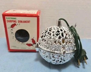 VTG Electronic Bird Chirping Bird Christmas Ornament Silver With Box Free Ship - Picture 1 of 5