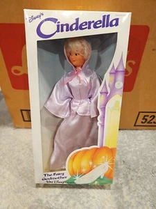 Walt Disney Cenicienta El Hada Madrina BIKIN 6 1/2"" Muñeca Articulada Nueva - Imagen 1 de 5