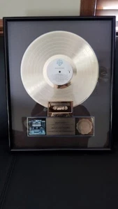 DOOBIE BROTHERS - "BEST OF VOL. I" RIAA CERTIFIED GOLD RECORD AWARD OSCAR HARRIS - Picture 1 of 4