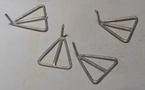 Accessori 1/24 CAVALLETTI PORTA AUTO da ASSISTENZA (4 PEZZI) Renaissance 24CHAND - Immagine 1 di 1