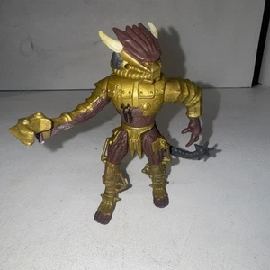 Kenner Spike Predator 90's Vintage Action Figure - Picture 1 of 5