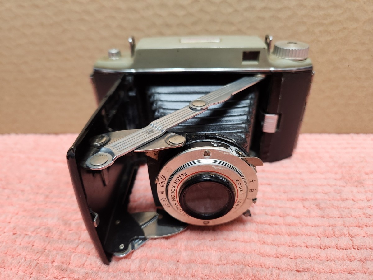 Kodak 620 折りたたみ式カメラ 1960年製 Kodak 620 Film In Vintage Folding Cameras for sale - eBay